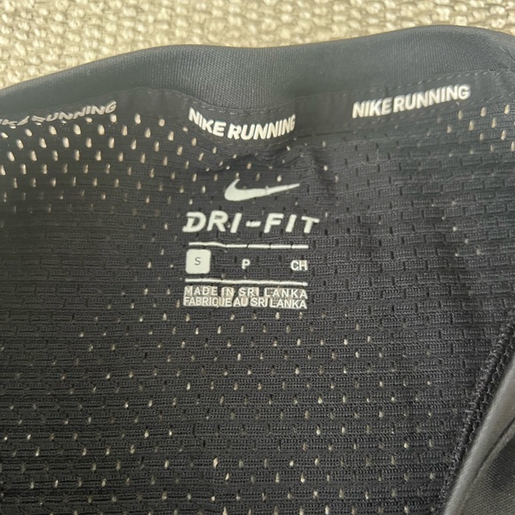 Nike tank top - Picture 2 of 3